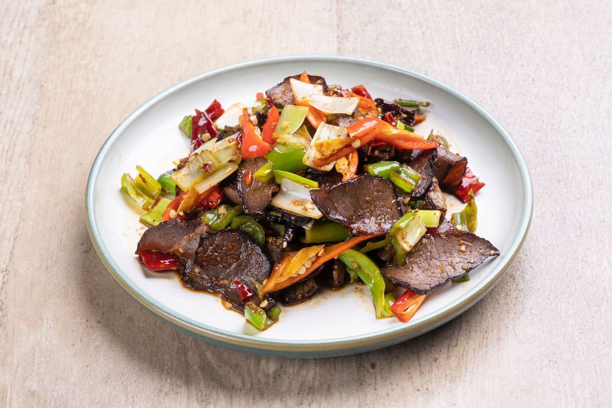 湘西腊牛肉 Smoking Beef with Chilli Pepper
