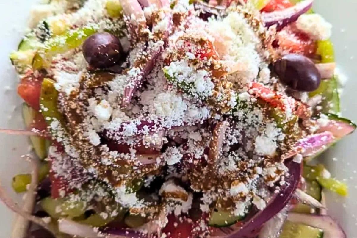 Large Horiatiki (Traditional Greek Salad)