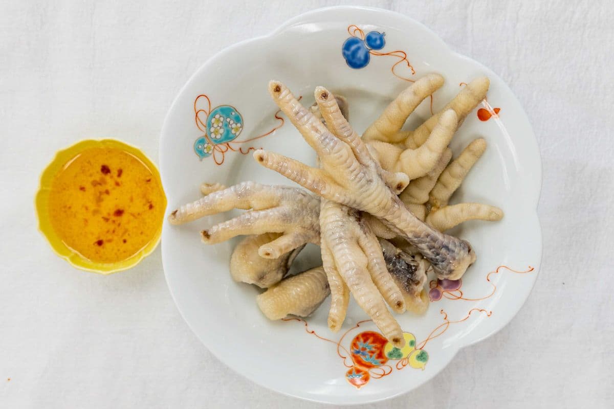 Cold Sweet and Sour Chicken Feet 白雲鳳爪, 冷盤