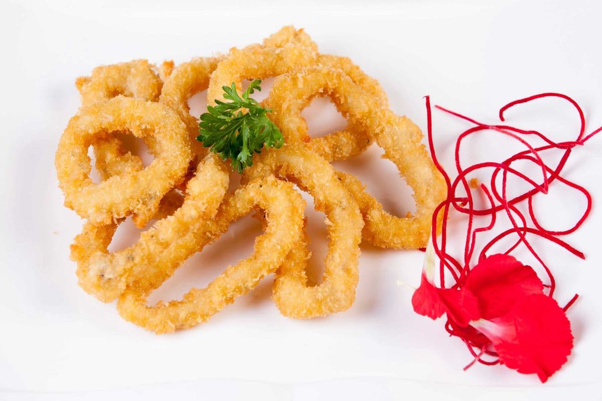 Fried Calamari (8 pcs)