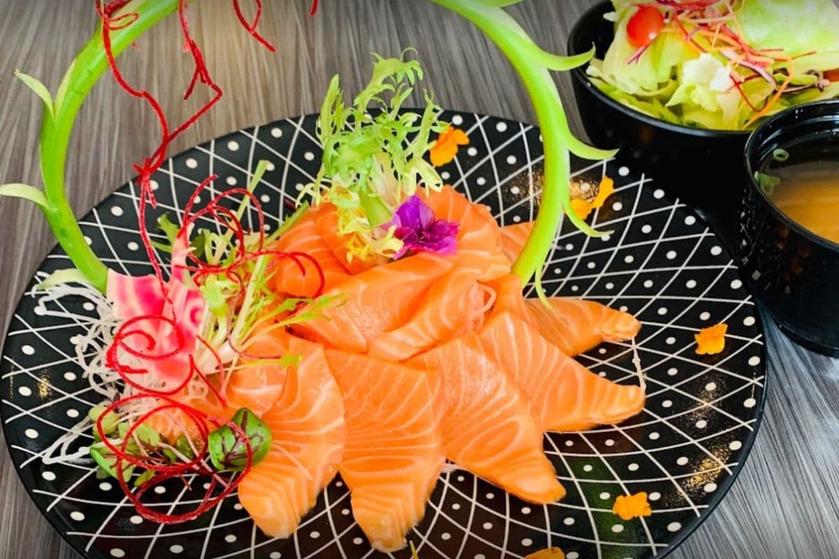 112. Salmon Sashimi Combo
