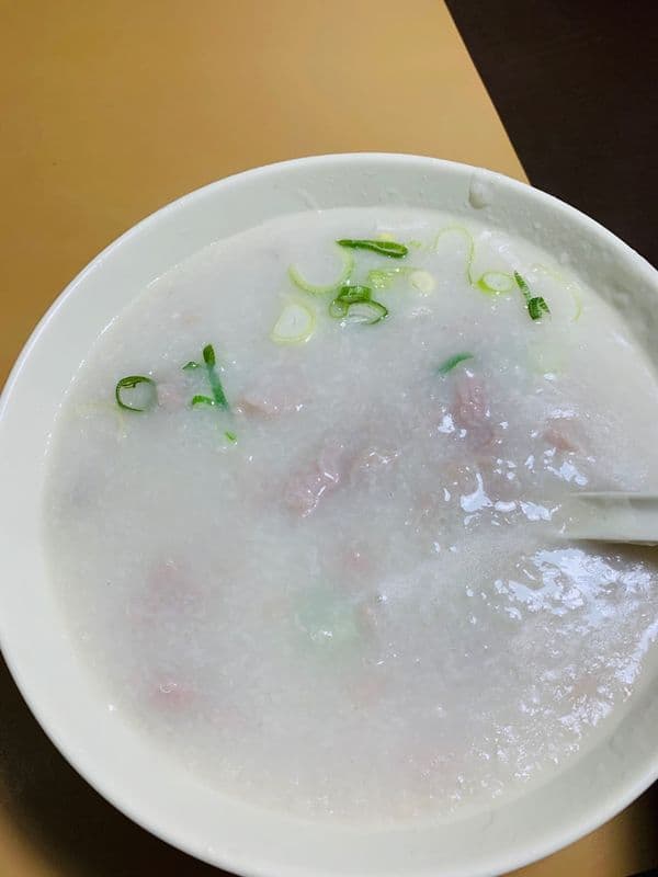 18. Pork Slices 肉片粥