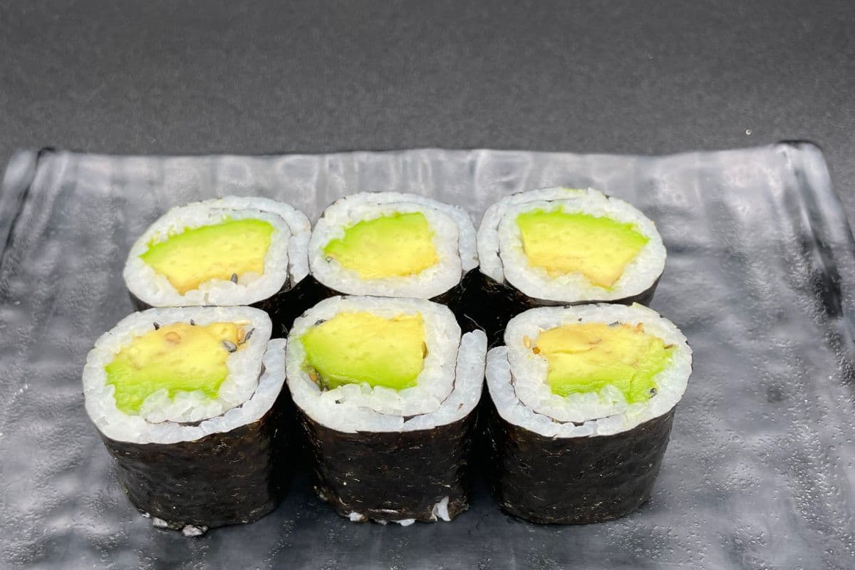418. Avocado Hosomaki (6 pcs)