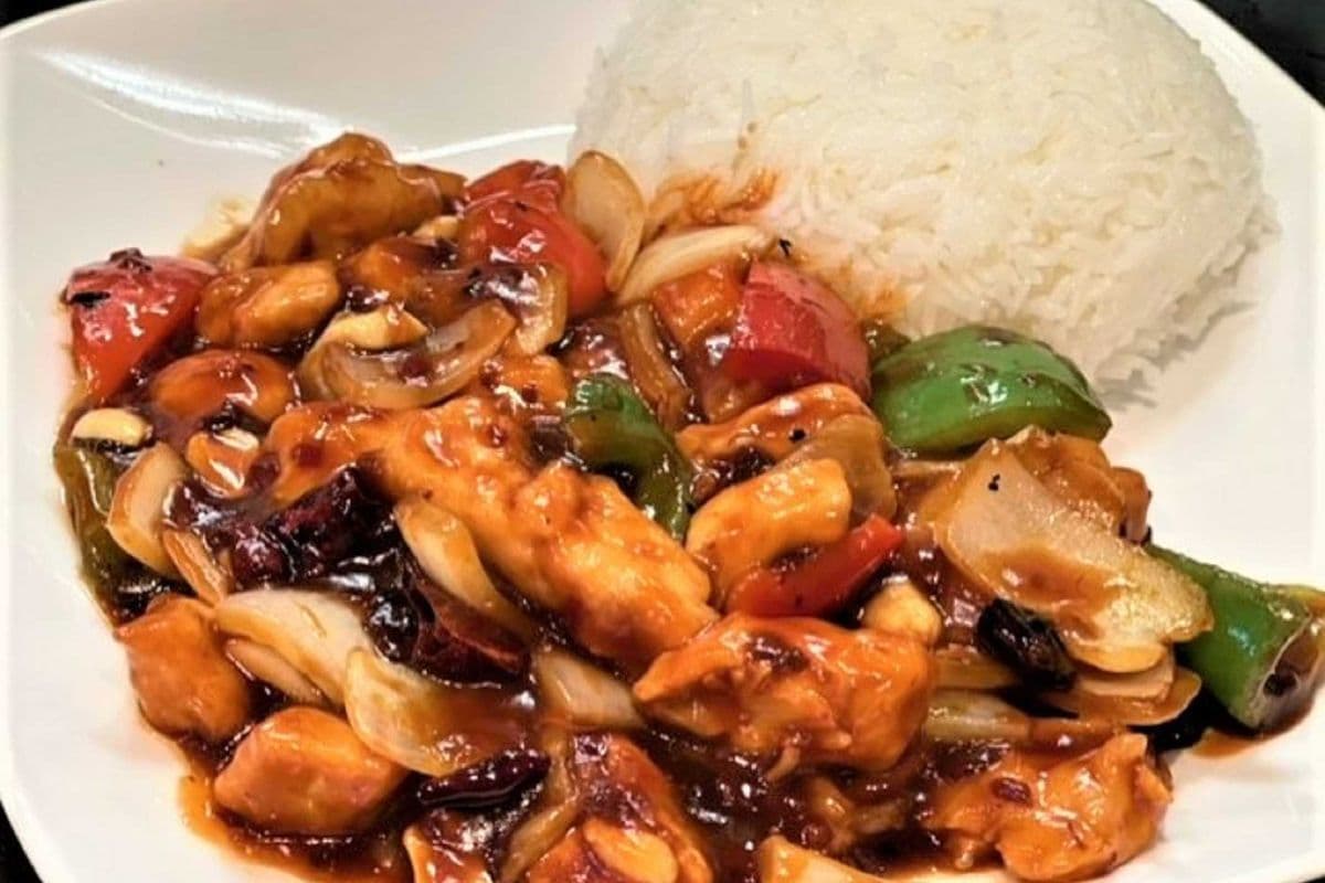 R14 宮保雞丁飯 Kung Pao Chicken w. rice