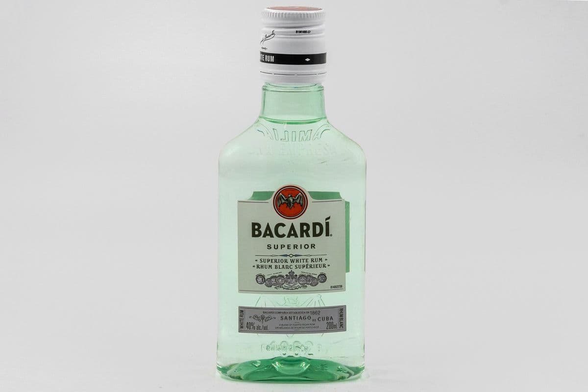 Bacardi Superior (1 x 200 ml)