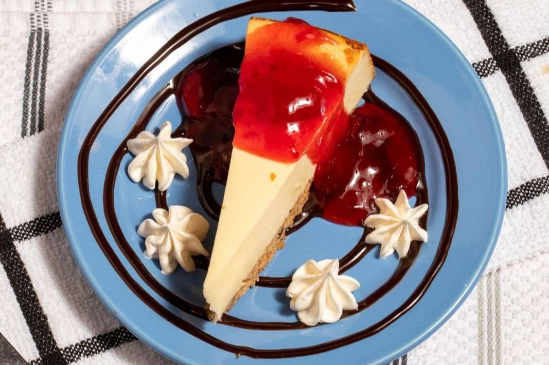 Old Fashioned Creamy Cheesecake