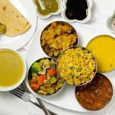 Complete Vegetarian Thali Combo