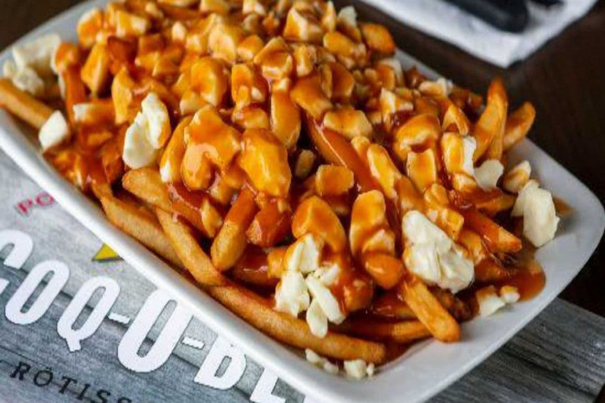 grosse poutine poulet pop-corn