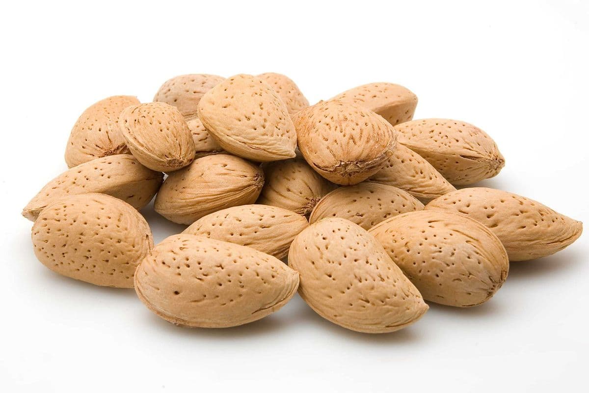Almonds (whole) (440 gram)