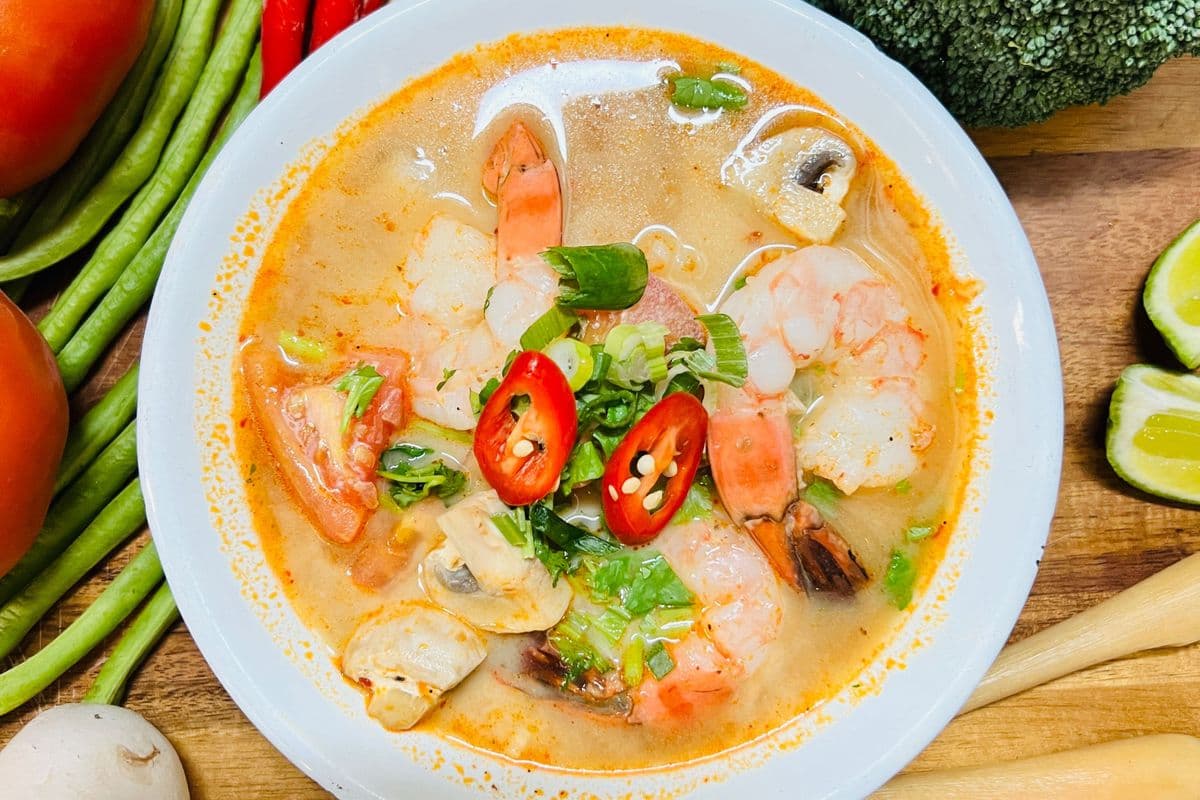 Tom Yum (ต้มยำ Lemongrass Soup)