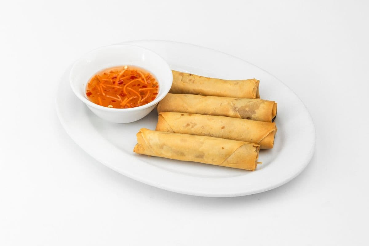 1. Deep Fried Spring Rolls (4 pcs)