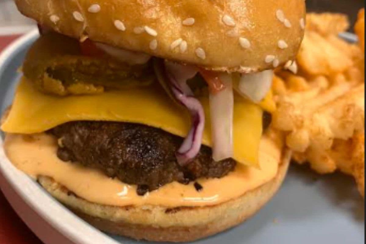 Ragin Cajun Burger
