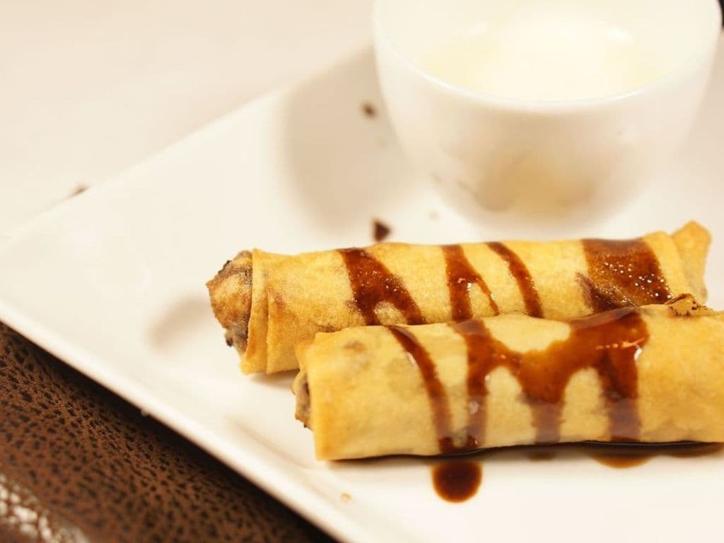 Chocolate Spring Rolls (2 pcs)