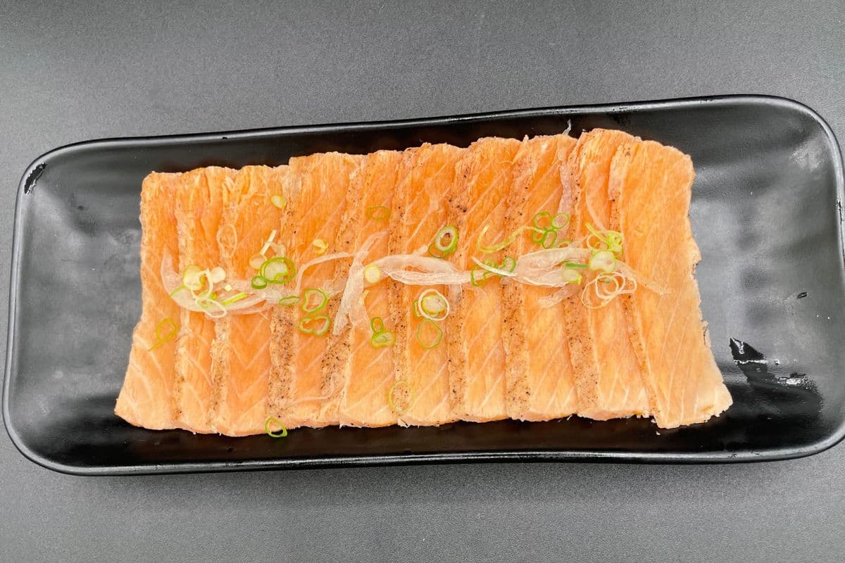 109 Salmon Carpaccio