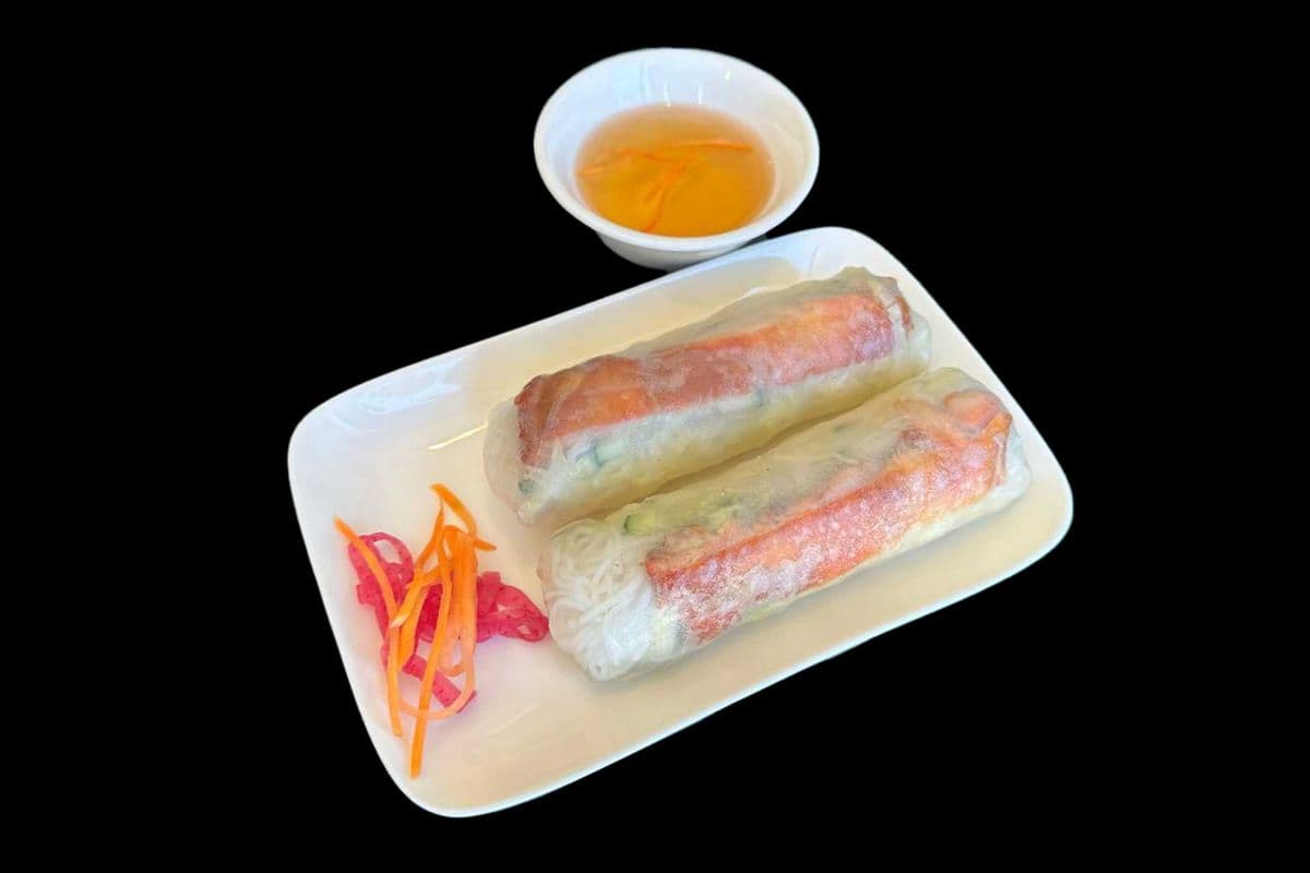 5F. Fresh spring rolls with grilled chicken