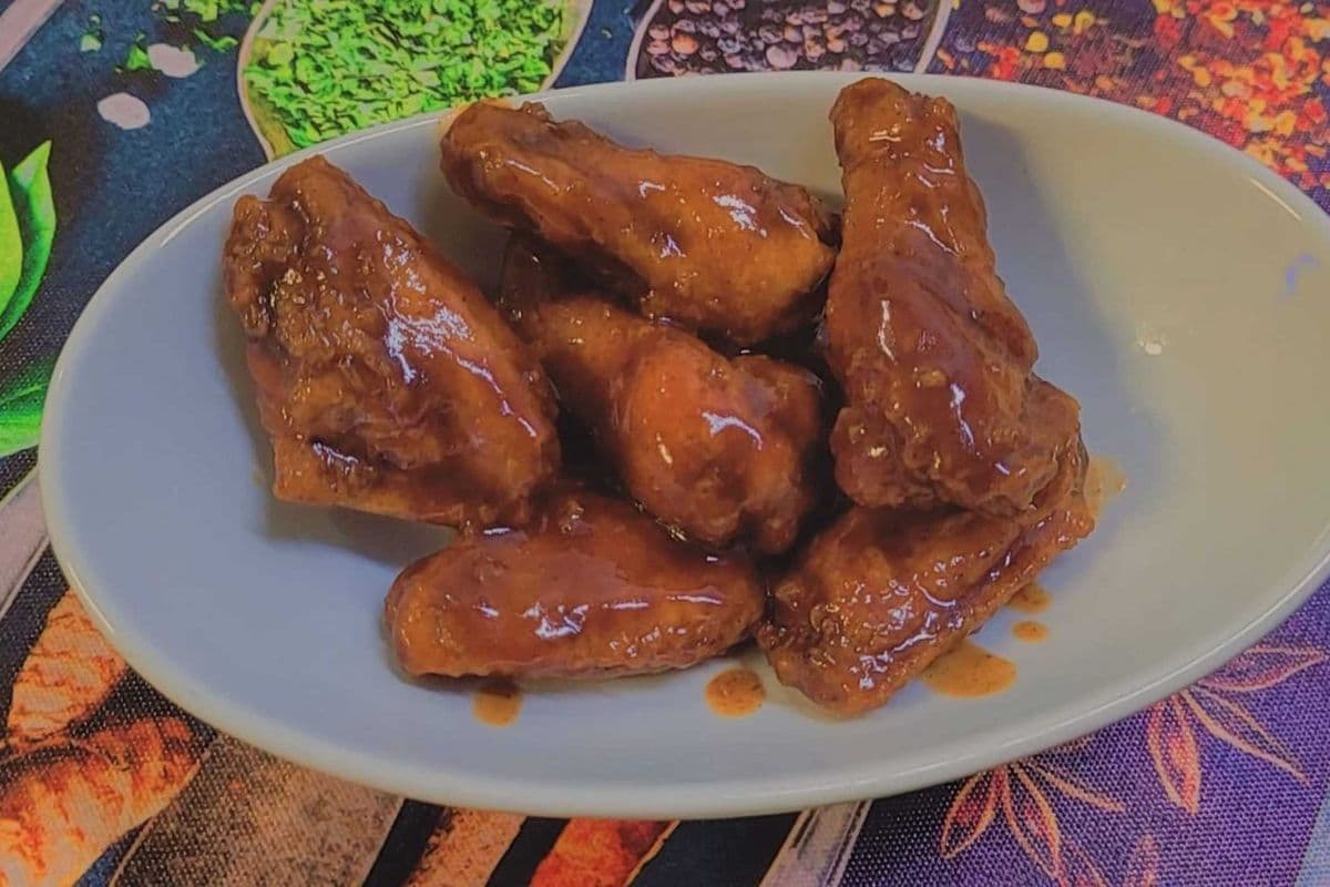 Chicken Wings with BBQ Sauce (6 pcs)