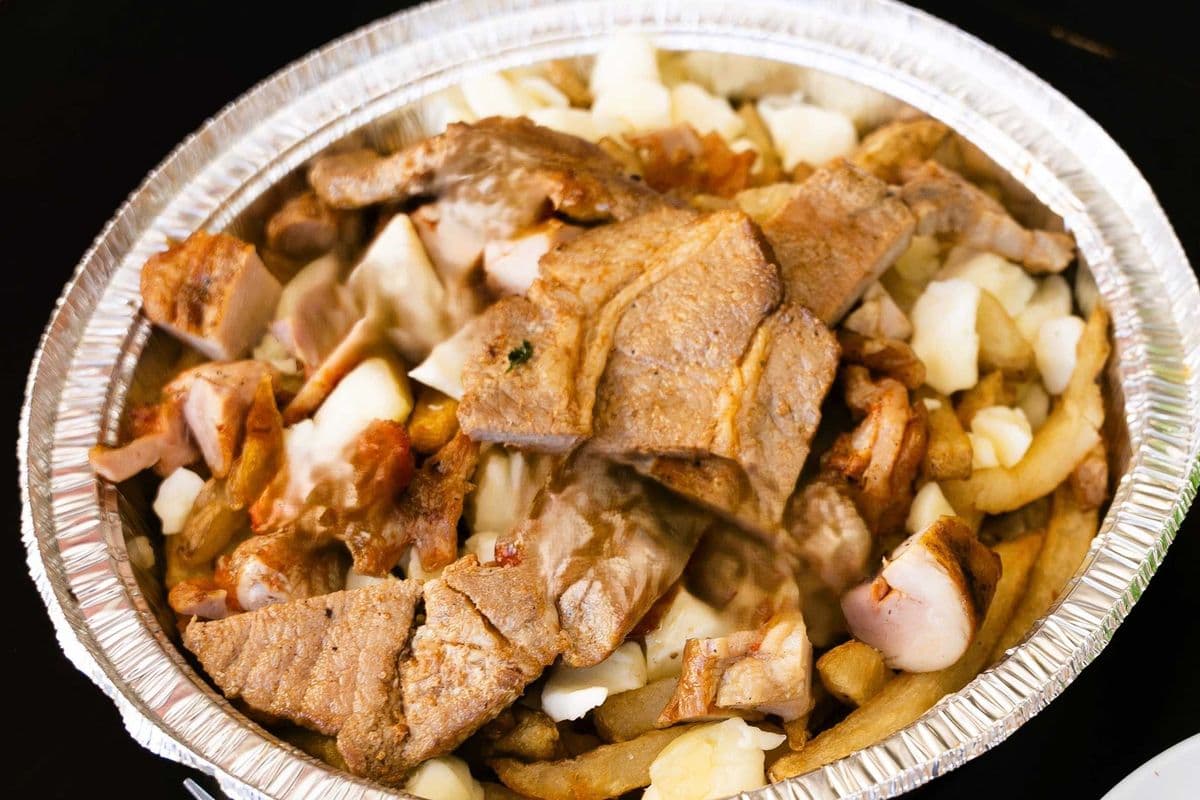 Poutine d'Escalopes de Porc / Pork Cutlet Poutine