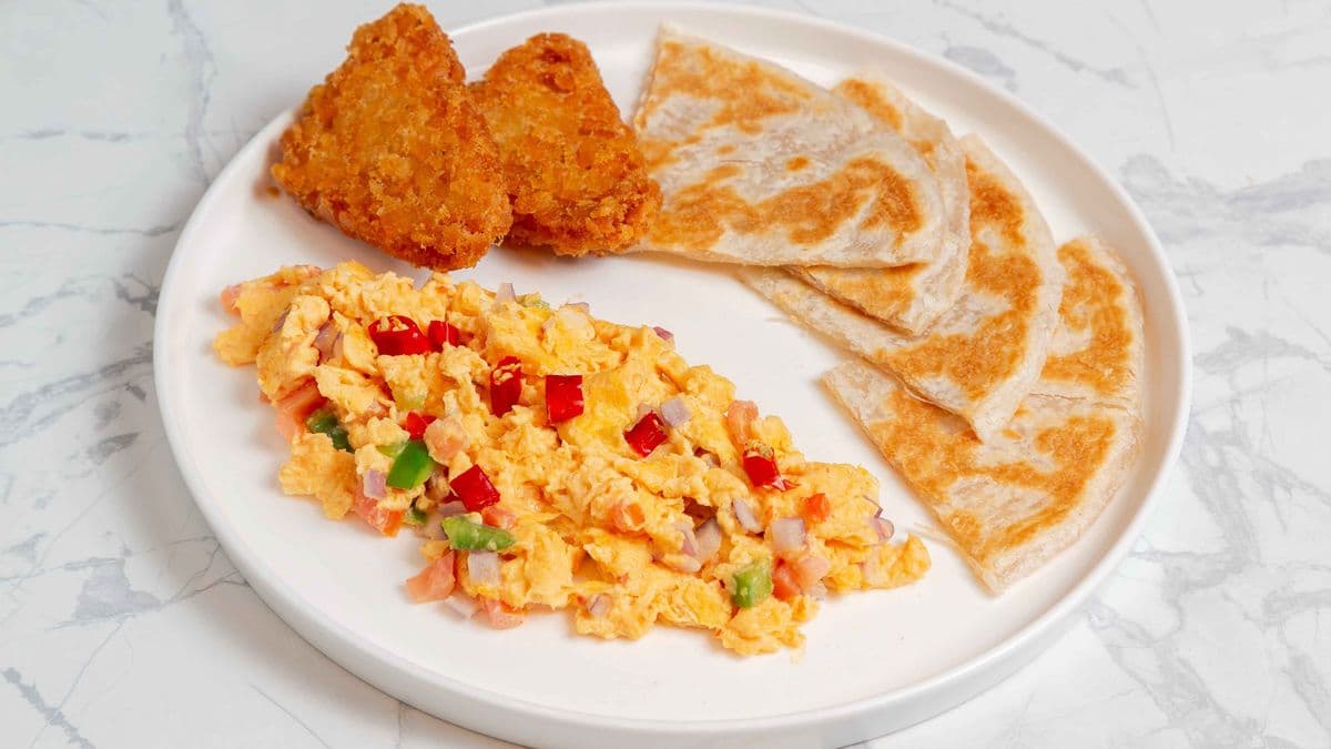Scrambled Eggs With Paratha