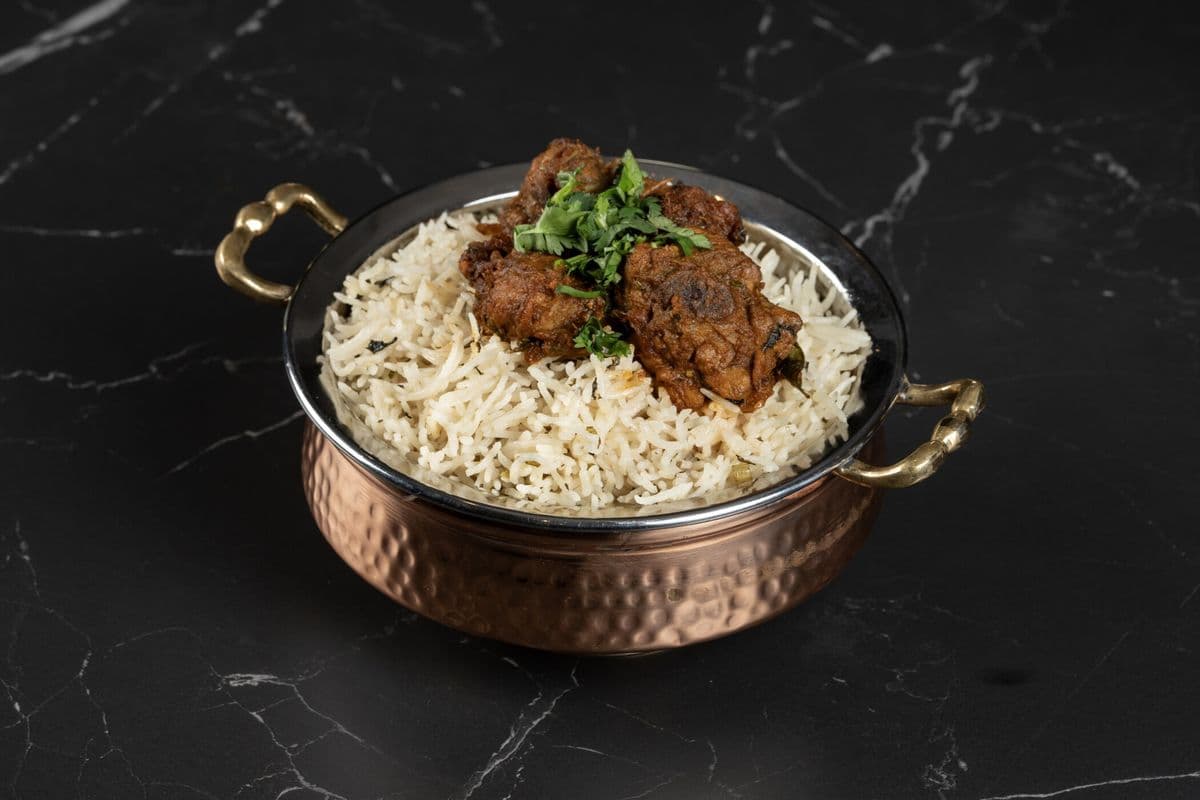 Pulav with Bone-In Fried Chicken Piece