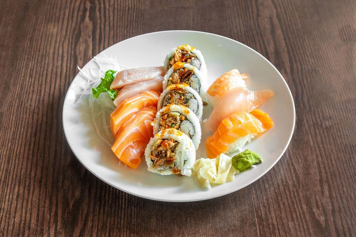 Sashimi Combo with bc roll