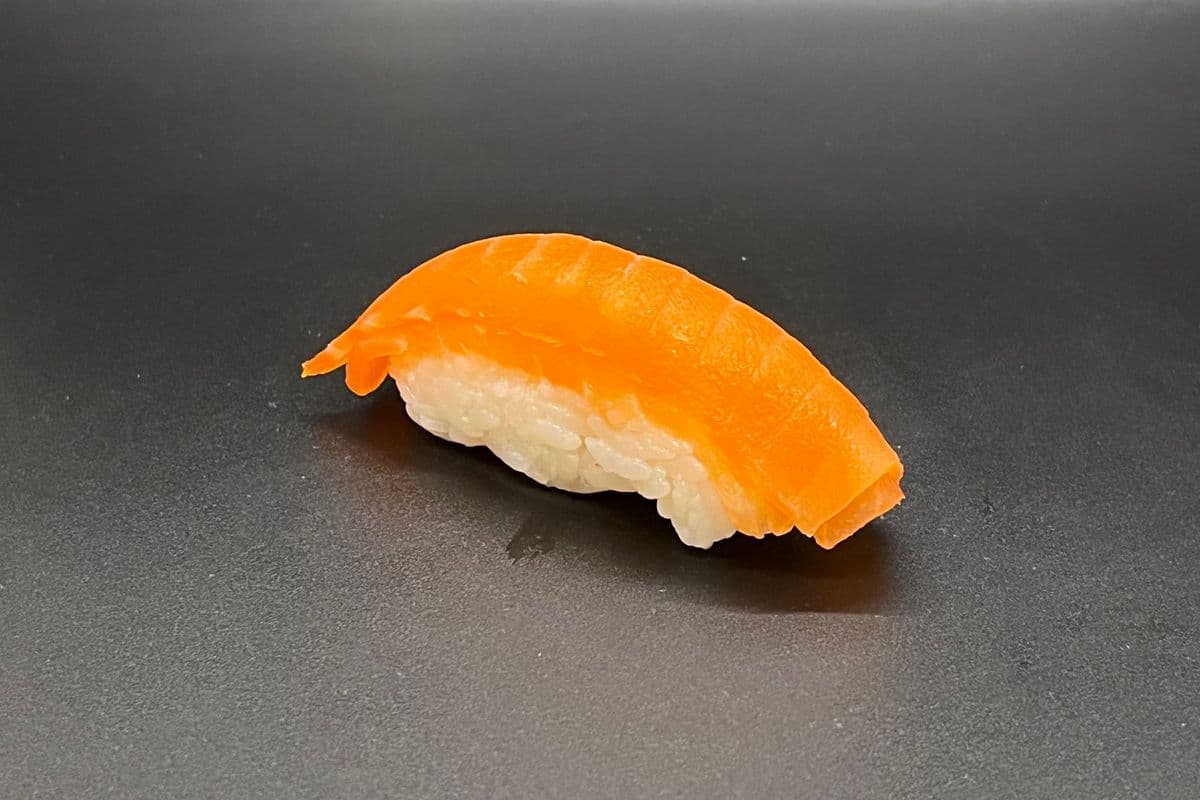 Kunsei syake (Saumon fumé)(nigiri)