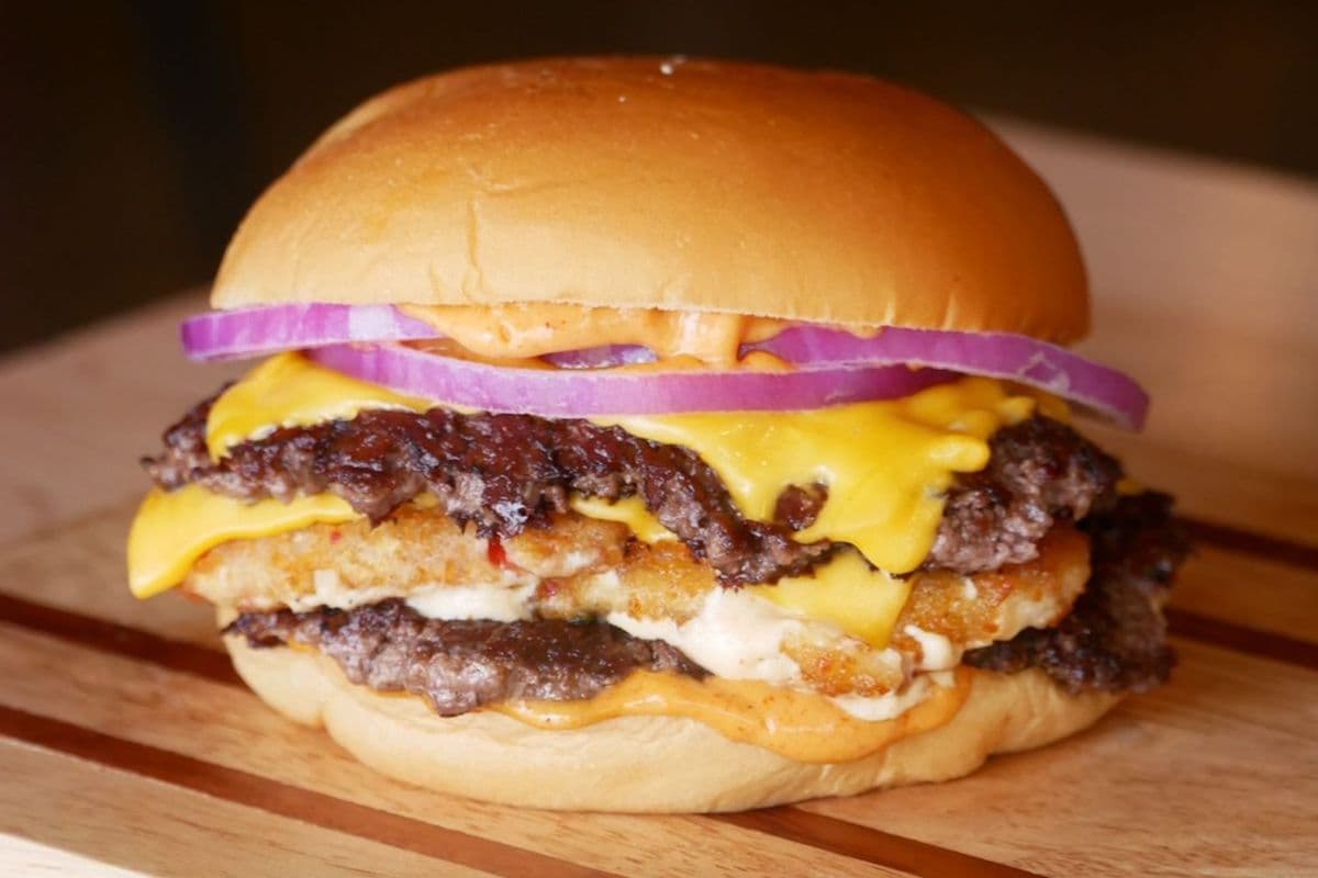 Jalapeño Popper Smash Burger