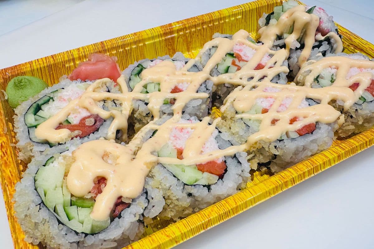 I19.Crunchy Smoke Salmon Roll