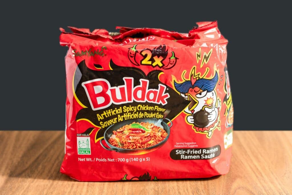 Buldak artificial Spicy chicken (700 g)