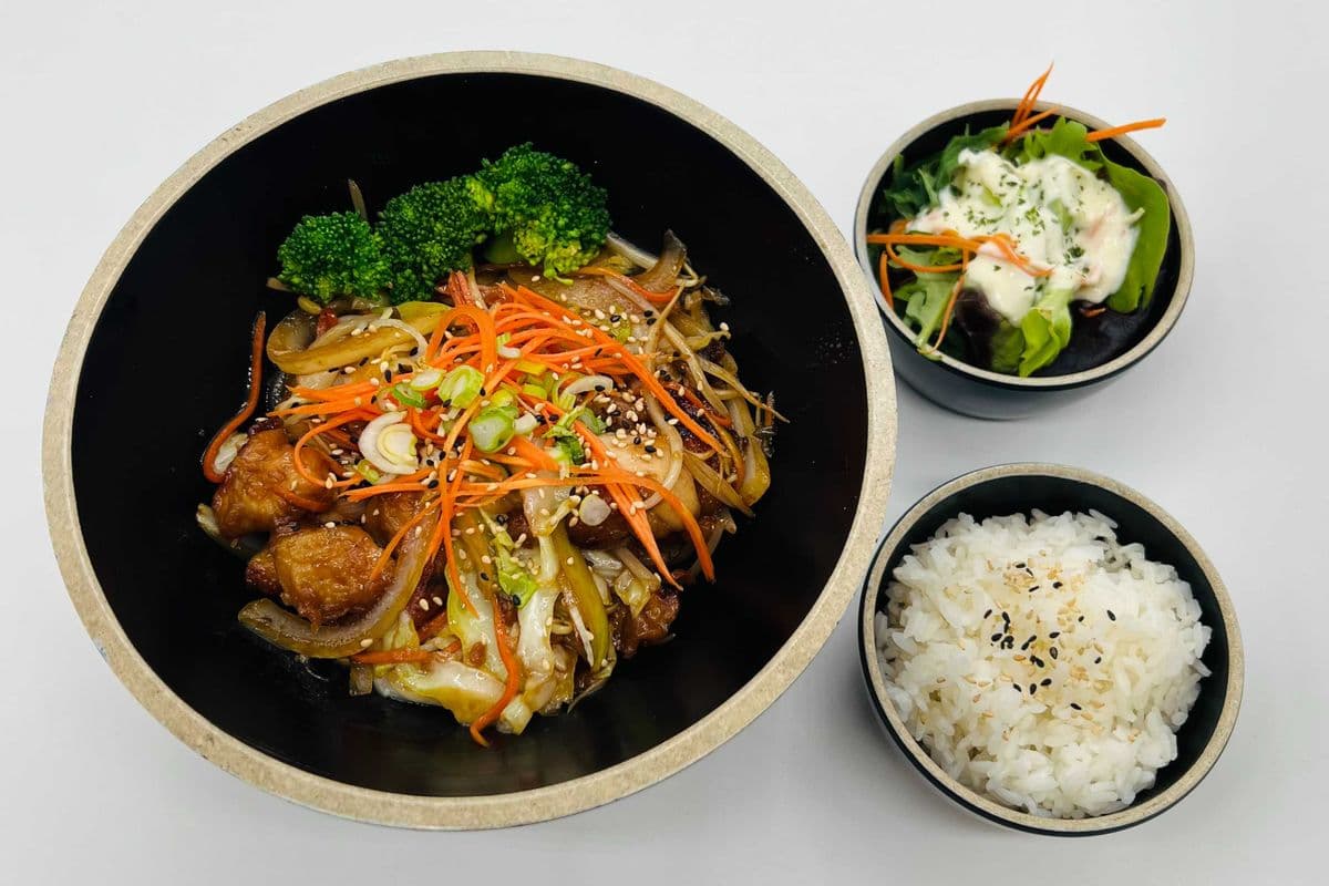 D8. Stir-Fried Chicken Teriyaki Don