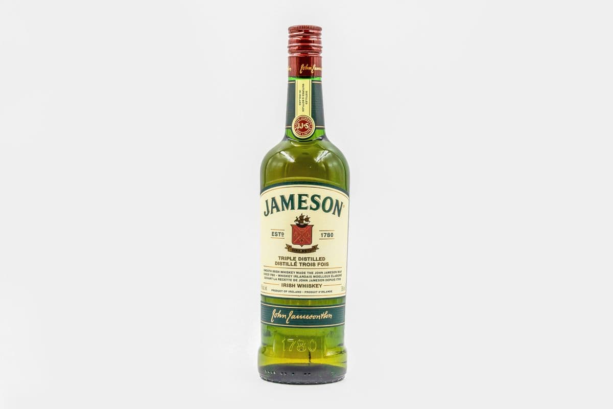Jameson Irish Whiskey (750ml) (1 x 750ml)