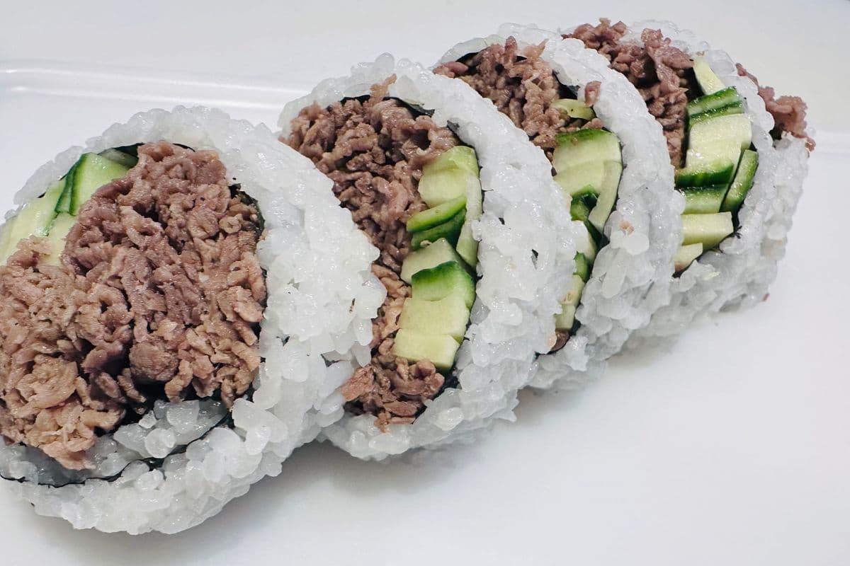 G23.Beef Roll (6 pcs)