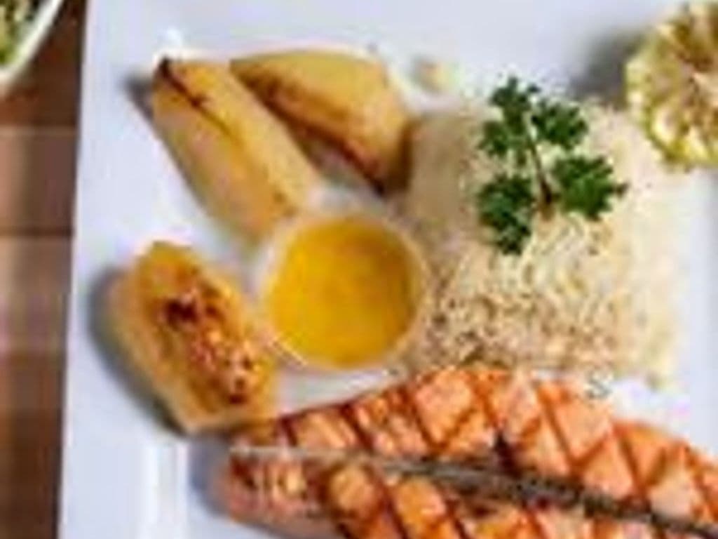 Filet de Saumon de l'Atlantique Grillé / Grilled Atlantic Salmon Fillet