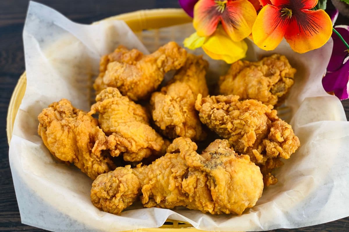Korean Chicken Wings with Fries ( 치킨윙 + 감자튀김)