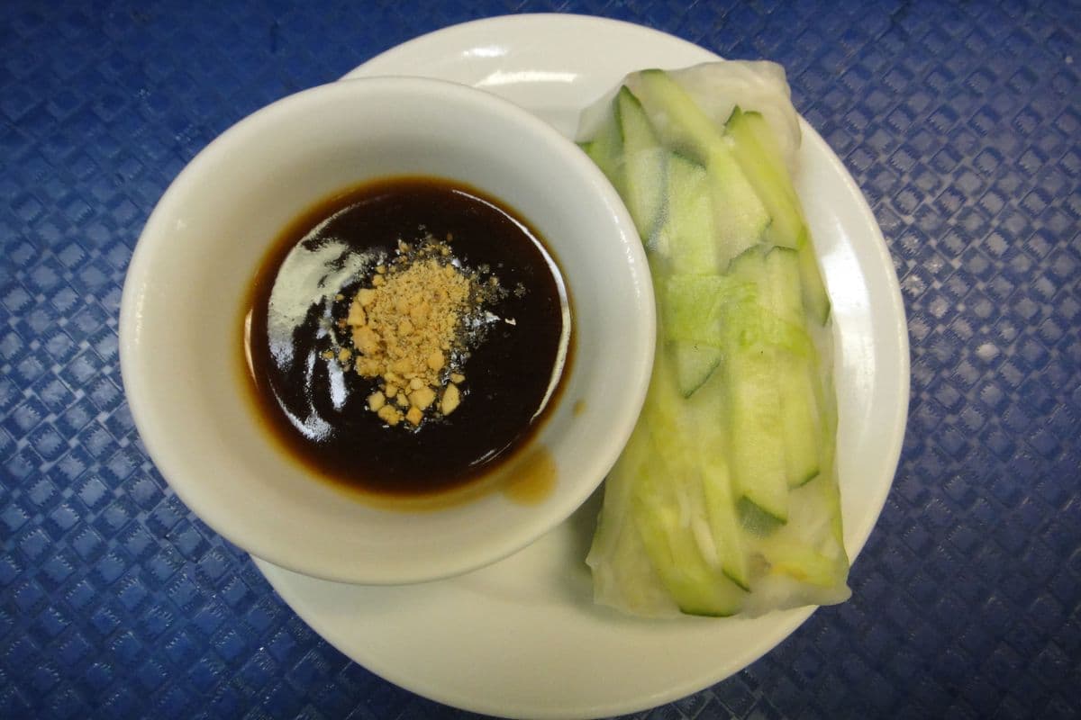 2a. Rice Paper Roll with Vegetables