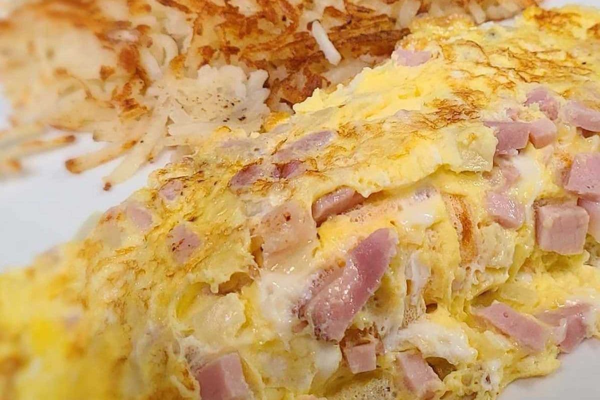 Ham with Cheese Omelet