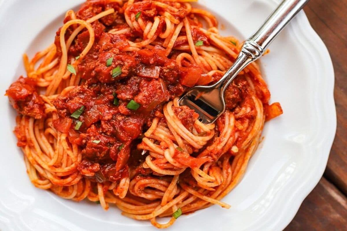 Spaghetti Pasta Unlimited Toppings
