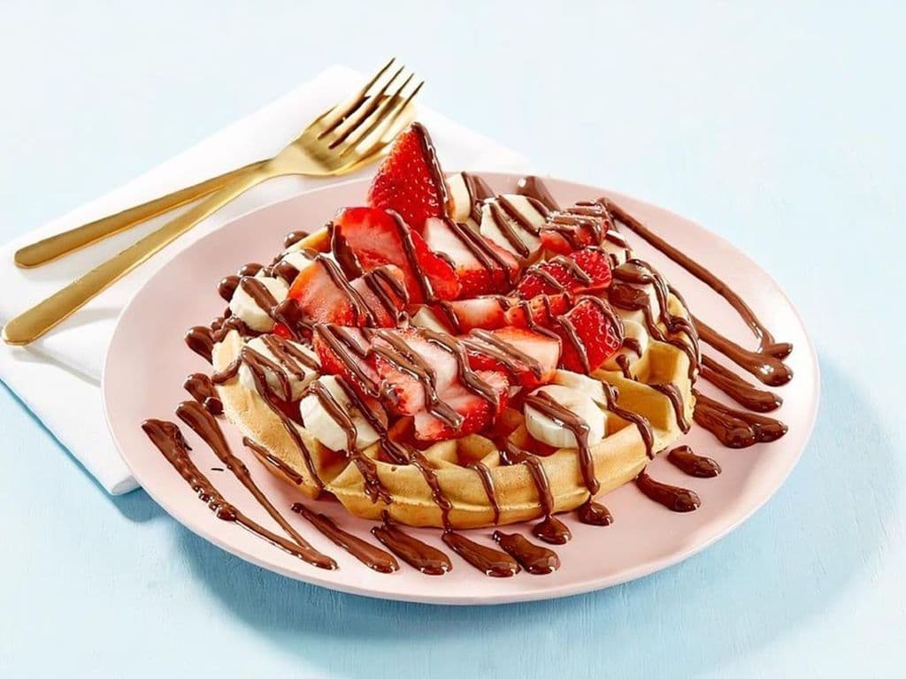 Strawberry & Banana with Nutella Waffle