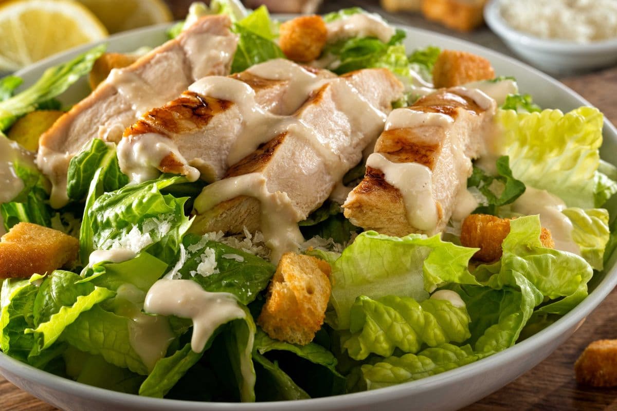 Chicken Caesar Salad (LARGE)