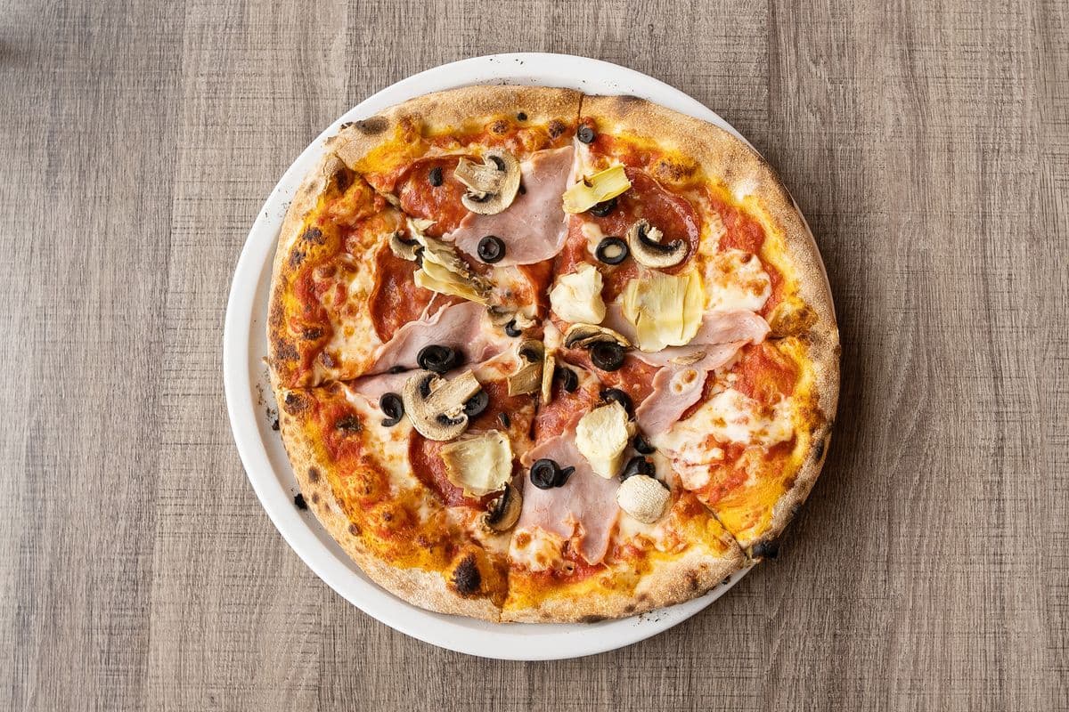Patio Deluxe Pizza