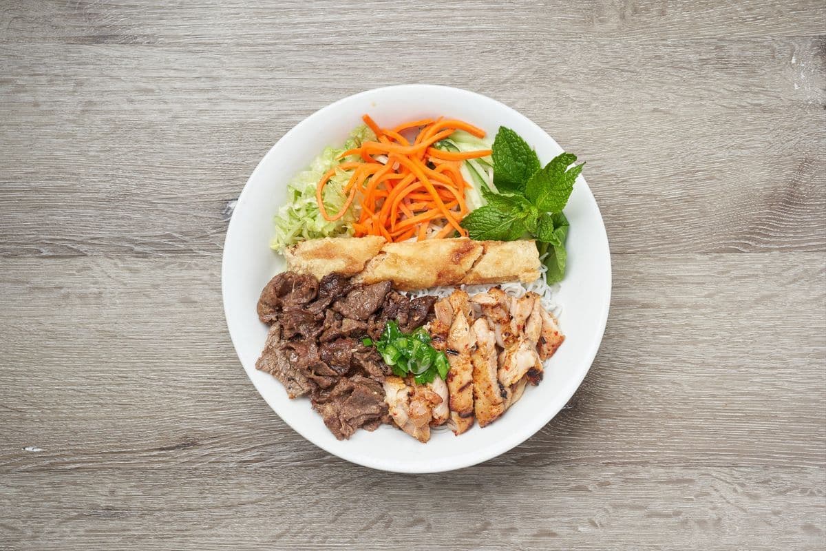 B6. Bun Ga Nuong, Bo Nuong, Cha Gio
