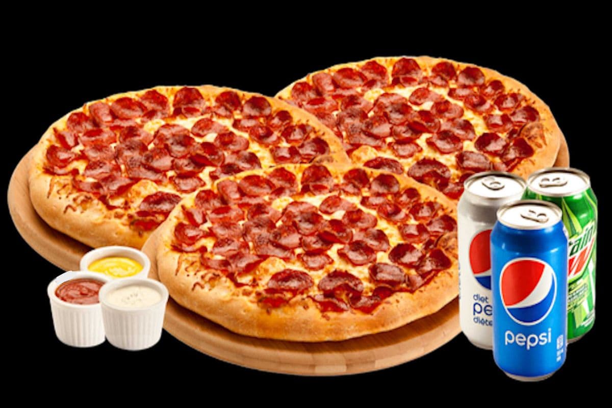 Triple Threat (Medium Pizza)