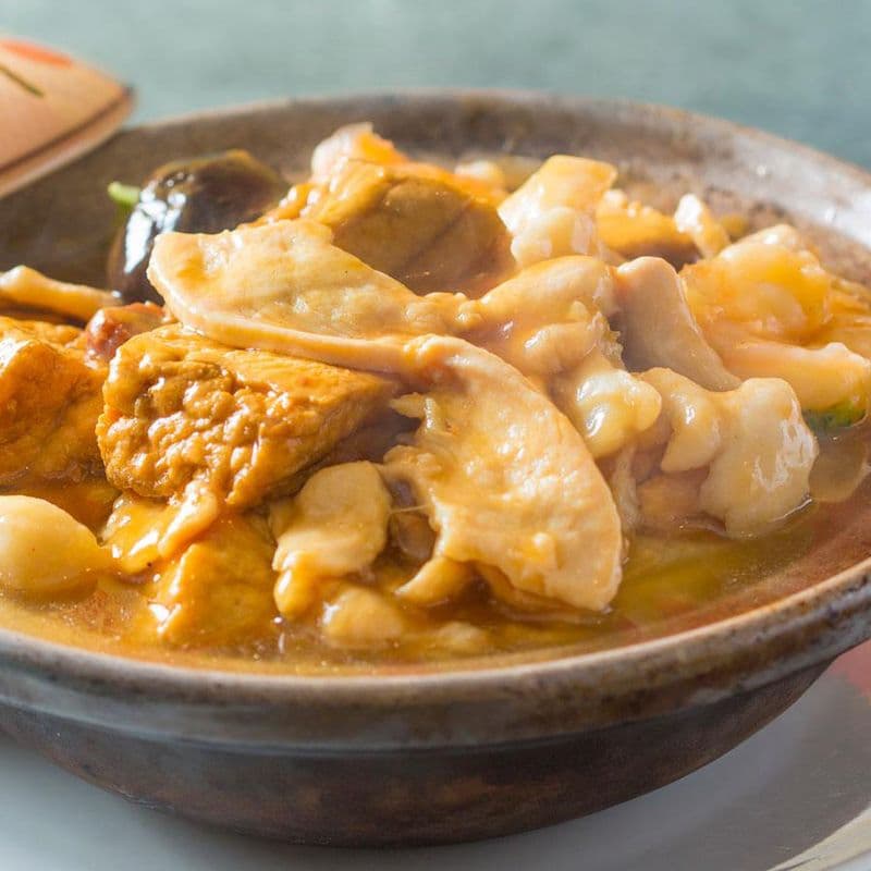 Assorted Meat with Tofu Hot Pot 八珍豆腐煲