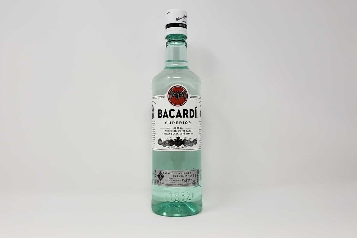 Bacardi White Rum (1 x 750ml)