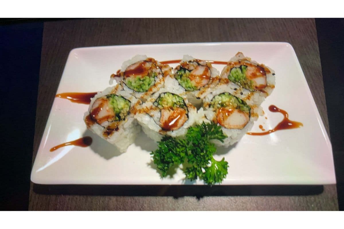 M7. Crab Meat Tempura Roll