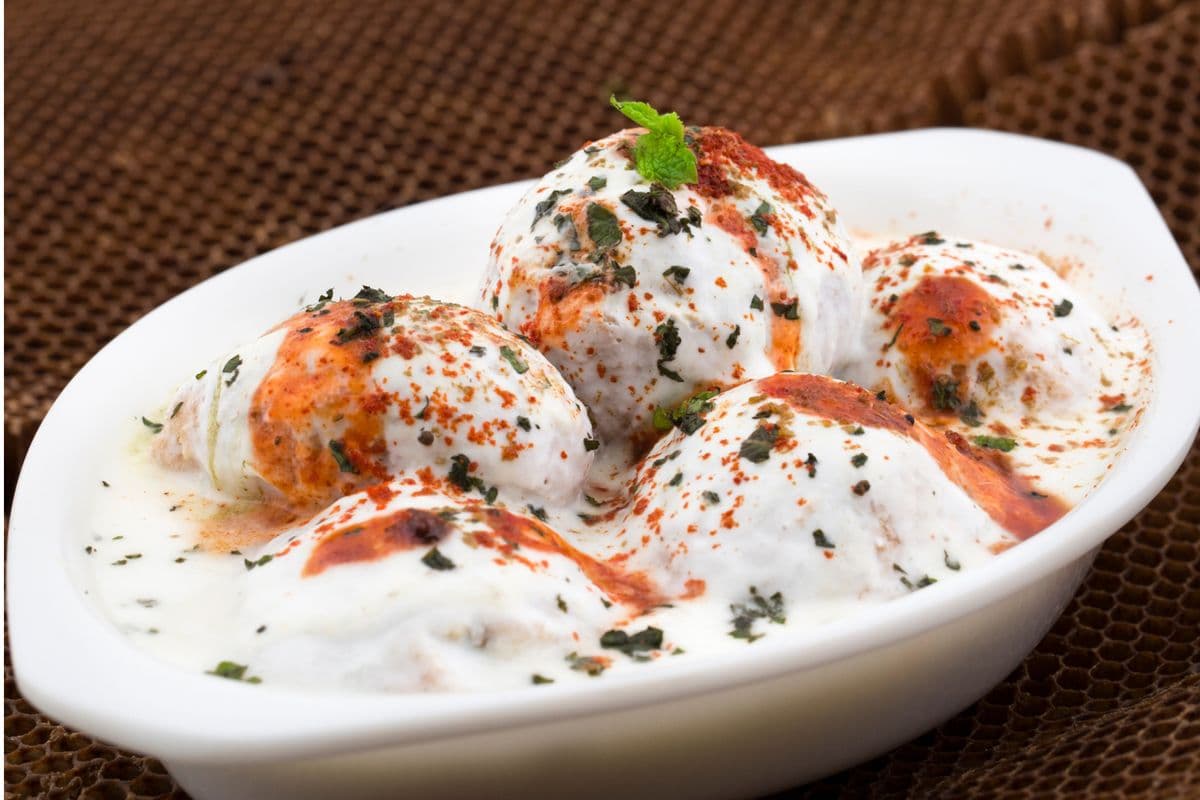 Dahi Bhalla Plate