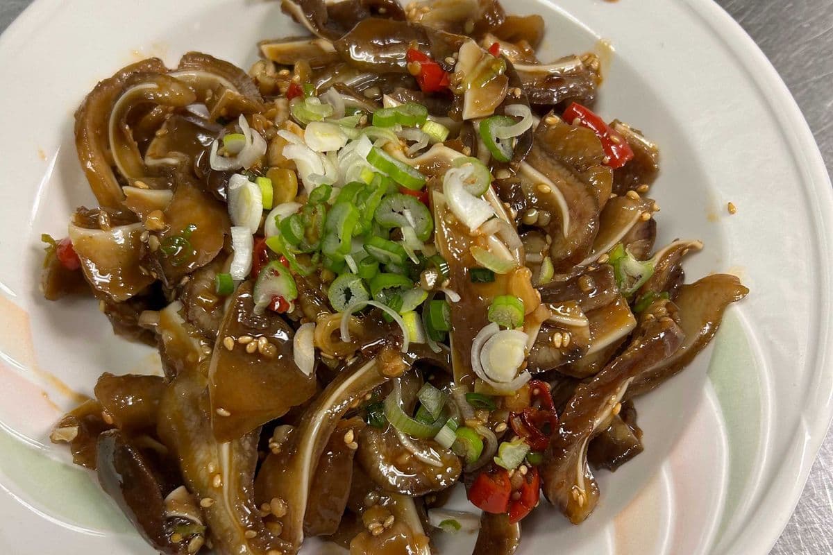 R24 Shredded Pig's Ear with Hot Sauce