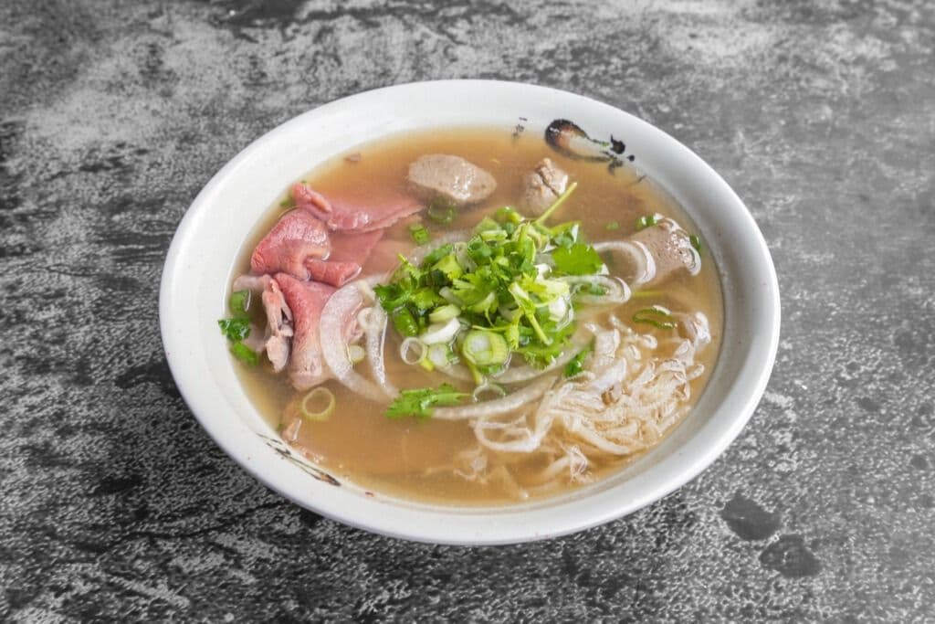 10.Specialite Pho 88 soupe tonkinoise / Tonkinese Soup