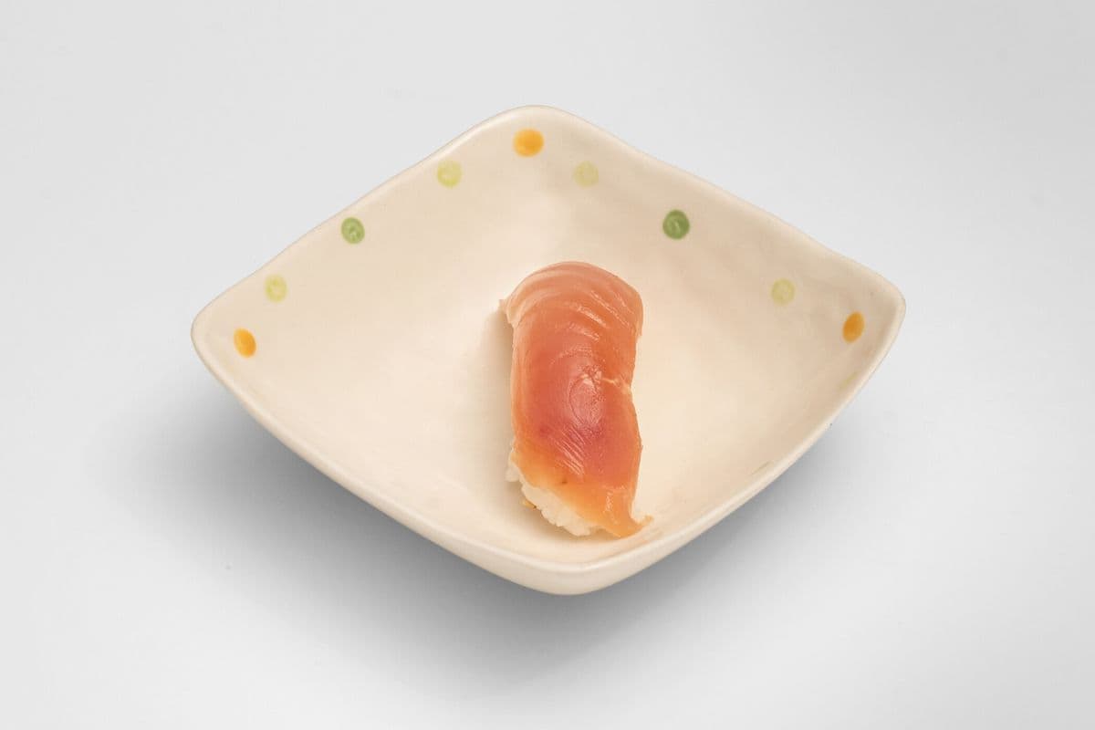 96. Tuna Sushi (1 pc)