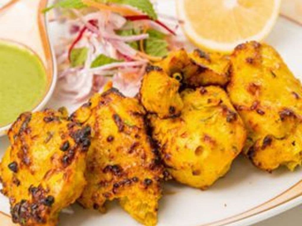 AACHARI FISH TIKKA (8PCS)