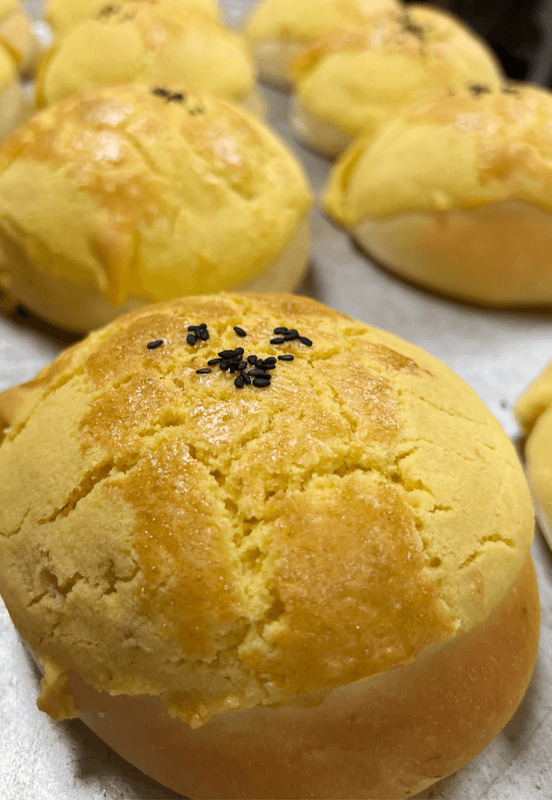 Red Bean Pineapple Bun